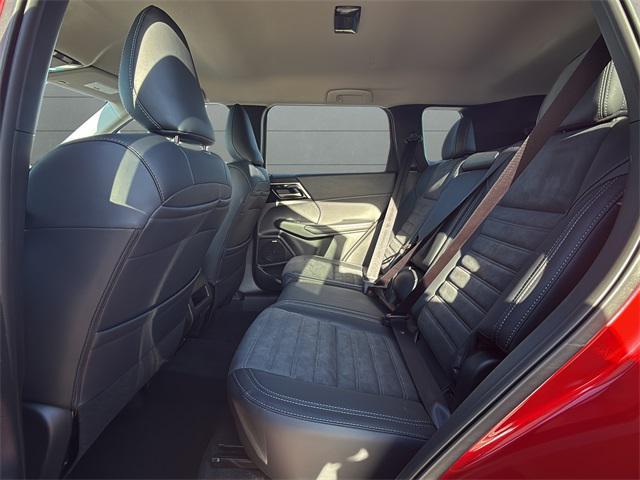 new 2025 Mitsubishi Outlander car, priced at $32,598