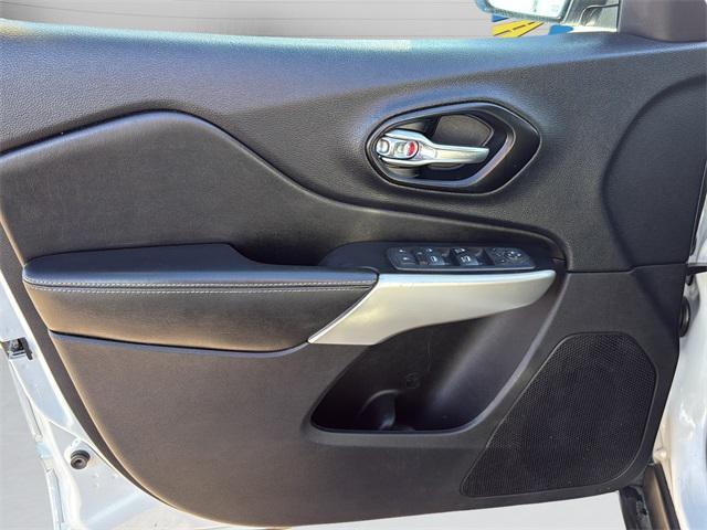 used 2022 Jeep Cherokee car, priced at $20,126