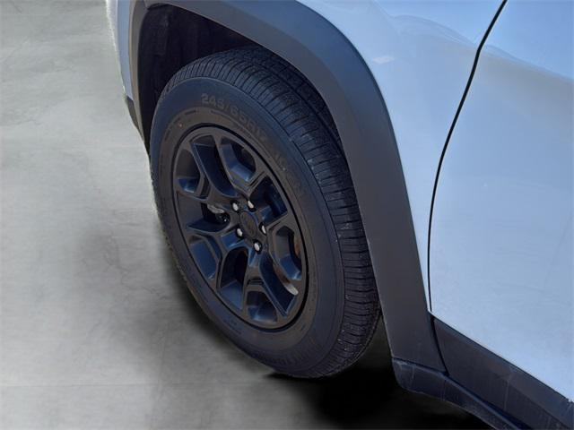 used 2022 Jeep Cherokee car, priced at $20,126