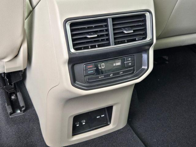 new 2026 Volkswagen Atlas car, priced at $42,293