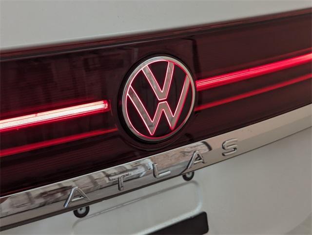 new 2026 Volkswagen Atlas car, priced at $44,149