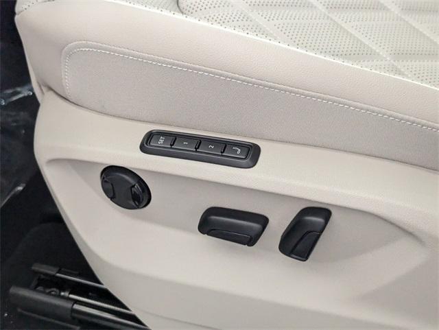 new 2026 Volkswagen Atlas car, priced at $52,301