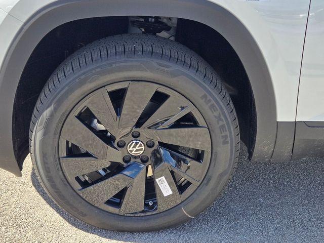 new 2026 Volkswagen Atlas car, priced at $44,840