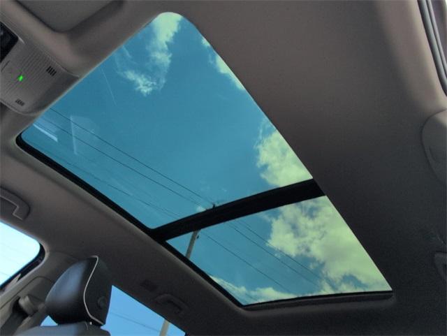 new 2026 Volkswagen Atlas car, priced at $51,992