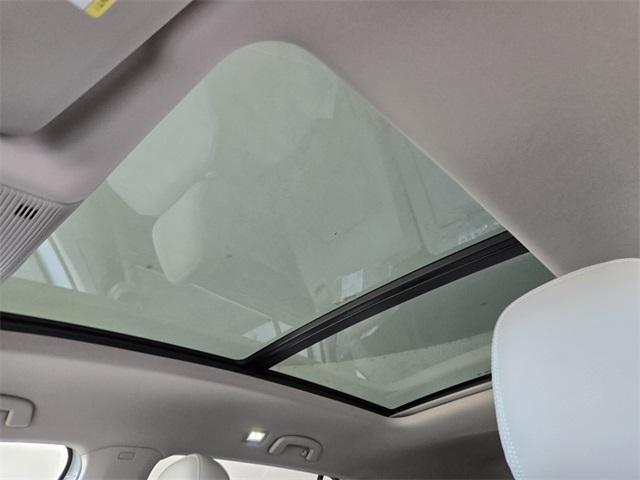 new 2026 Volkswagen Atlas car, priced at $43,742