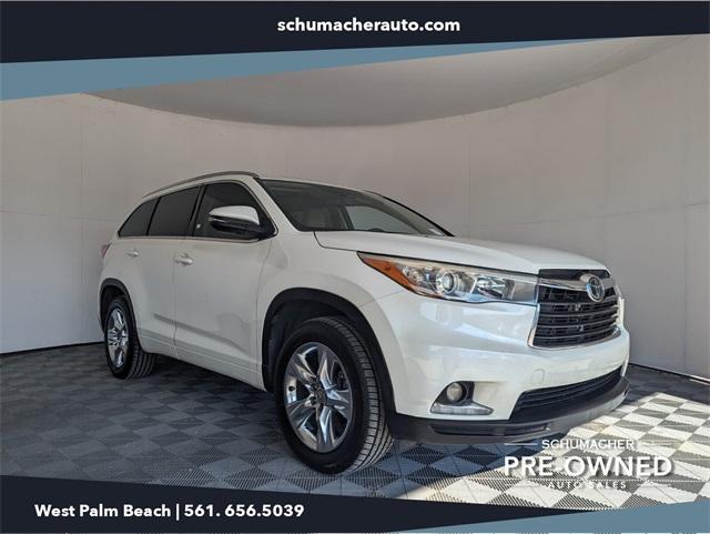 used 2015 Toyota Highlander car, priced at $13,888