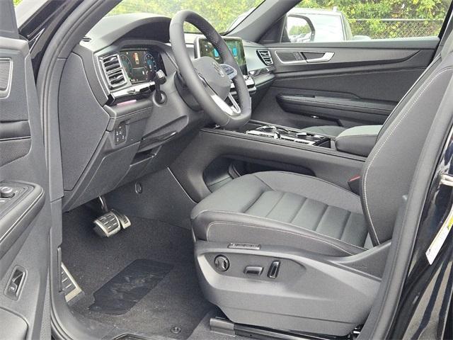 new 2026 Volkswagen Atlas Cross Sport car, priced at $48,823