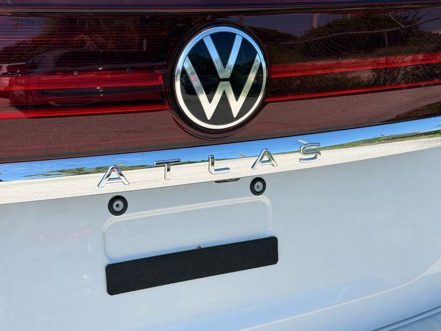 new 2026 Volkswagen Atlas car, priced at $43,464