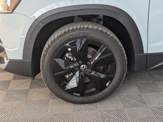 new 2026 Volkswagen Taos car, priced at $30,962