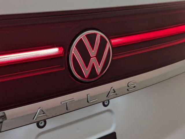 new 2026 Volkswagen Atlas Cross Sport car, priced at $40,995