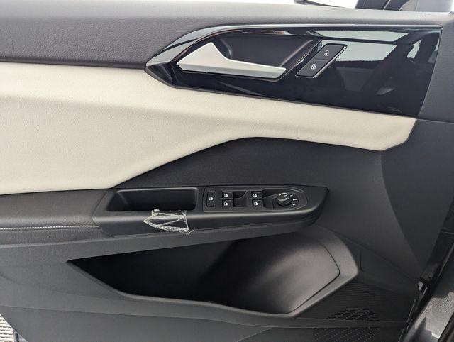 new 2026 Volkswagen Taos car, priced at $26,177