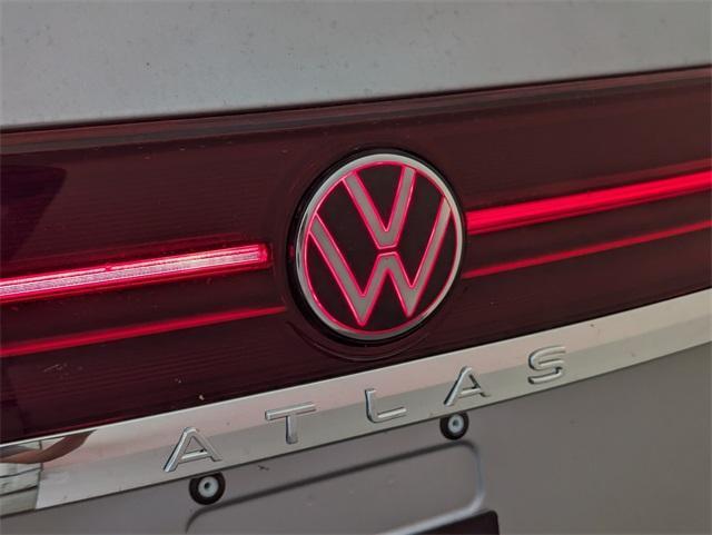 new 2026 Volkswagen Atlas car, priced at $43,712