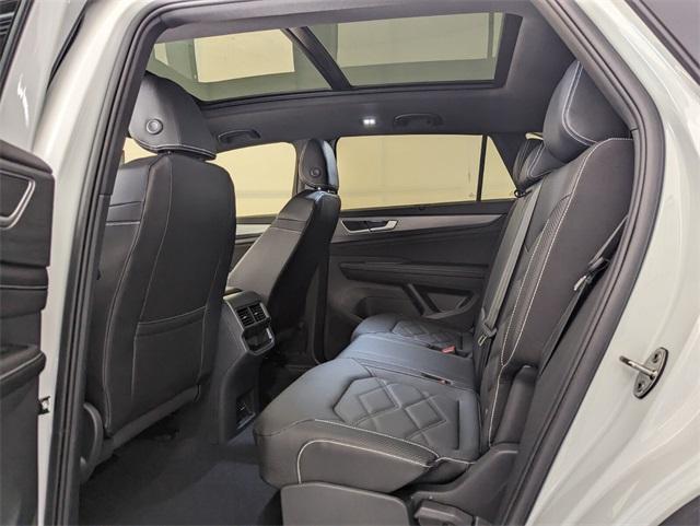 new 2026 Volkswagen Atlas Cross Sport car, priced at $42,816