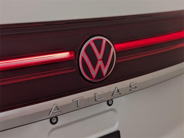 new 2026 Volkswagen Atlas Cross Sport car, priced at $42,816