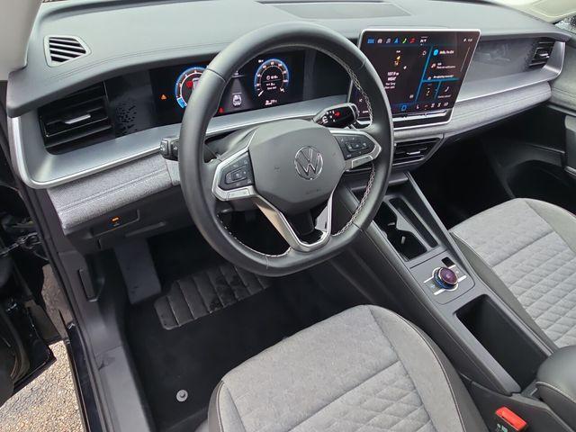 used 2025 Volkswagen Tiguan car, priced at $25,667
