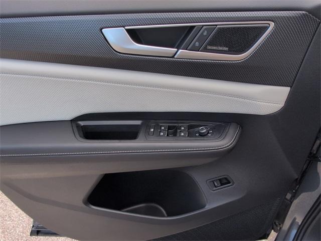 new 2026 Volkswagen Atlas Cross Sport car, priced at $52,411