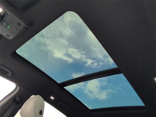 new 2026 Volkswagen Atlas Cross Sport car, priced at $52,411