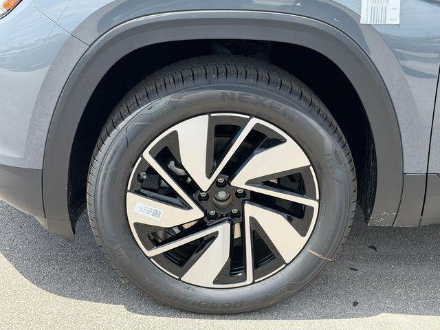 new 2026 Volkswagen Atlas car, priced at $41,873