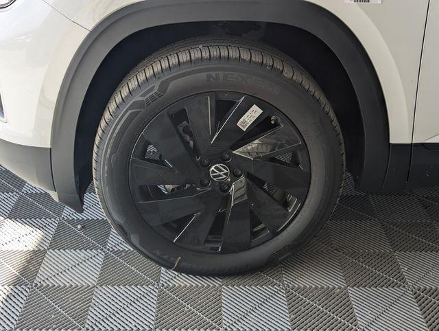 new 2026 Volkswagen Atlas car, priced at $43,149