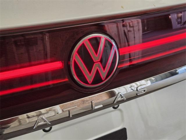 new 2026 Volkswagen Atlas car, priced at $44,340