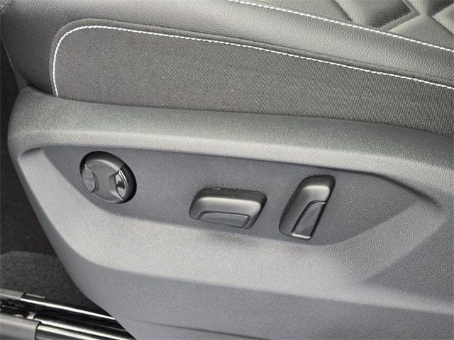 new 2026 Volkswagen Atlas car, priced at $44,340