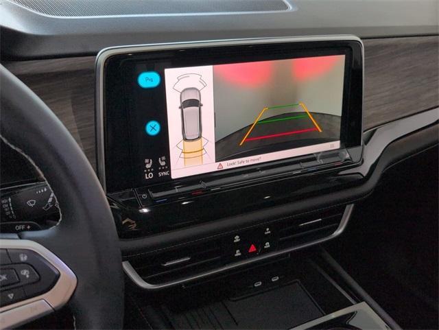 new 2026 Volkswagen Atlas car, priced at $47,456