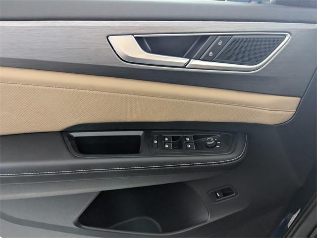 new 2026 Volkswagen Atlas Cross Sport car, priced at $42,570