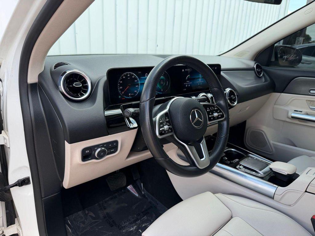 used 2022 Mercedes-Benz GLA 250 car, priced at $20,621