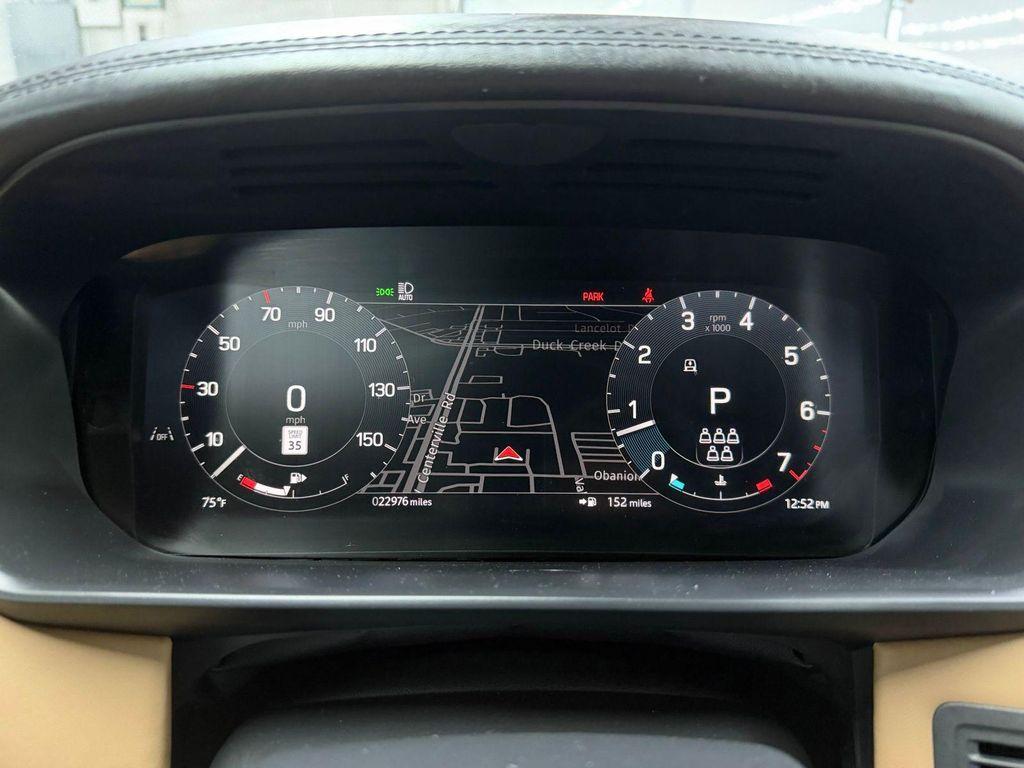 used 2024 Land Rover Discovery car, priced at $53,488