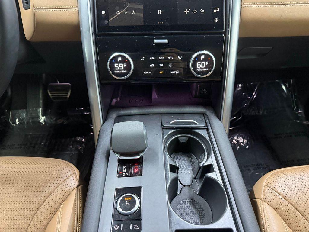 used 2024 Land Rover Discovery car, priced at $53,488