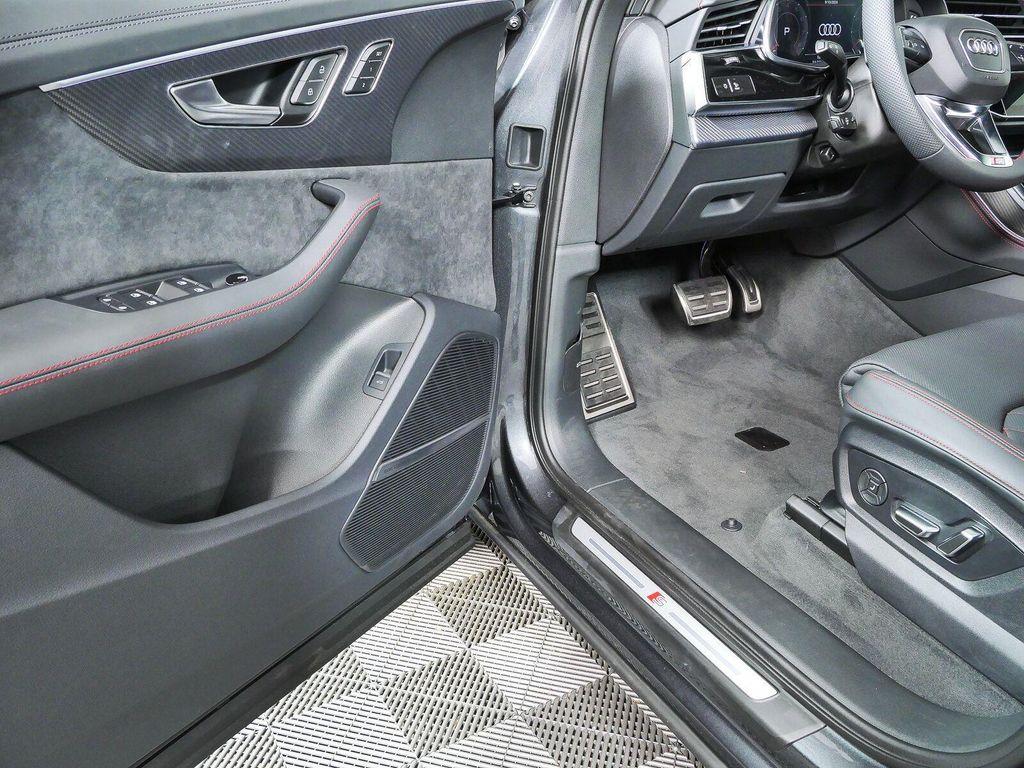 new 2026 Audi Q7 car, priced at $84,594