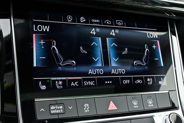 new 2025 Audi Q7 car, priced at $71,668