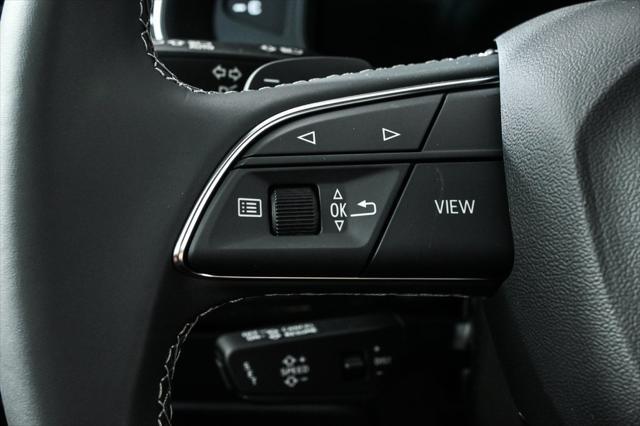 new 2025 Audi Q7 car, priced at $71,668