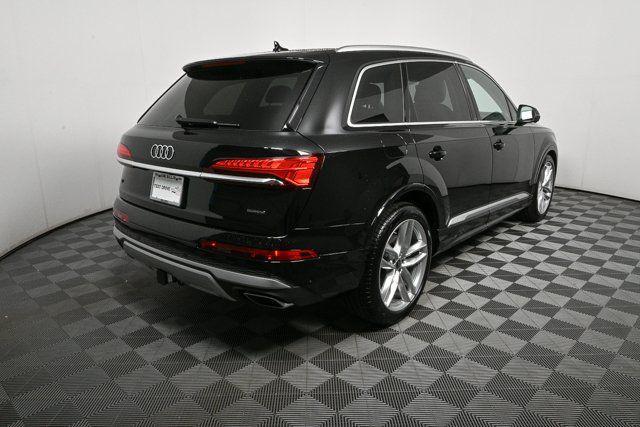 new 2025 Audi Q7 car, priced at $67,060