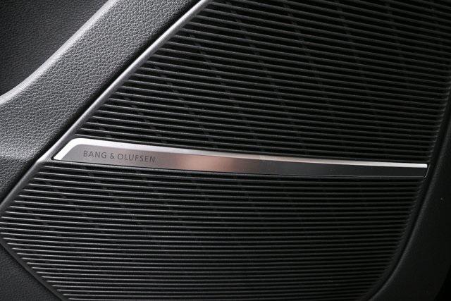 new 2025 Audi Q7 car, priced at $68,585