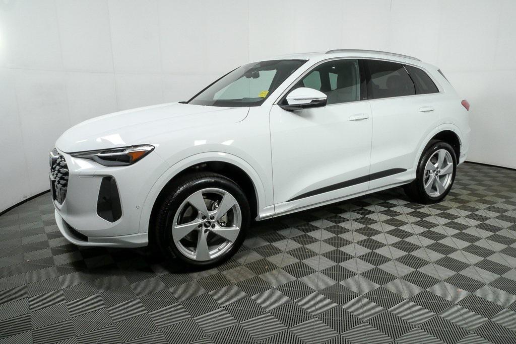 new 2025 Audi Q5 car, priced at $55,755