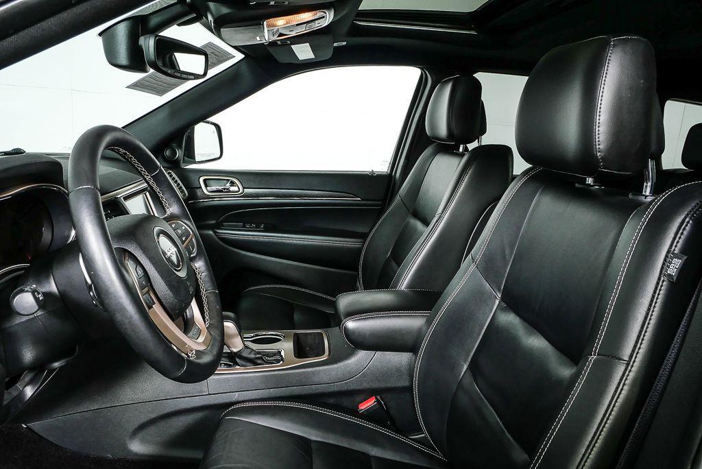 used 2017 Jeep Grand Cherokee car, priced at $16,595