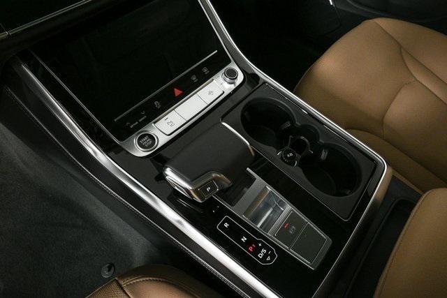new 2025 Audi Q7 car, priced at $68,715