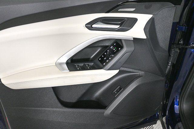 new 2025 Audi Q5 car, priced at $53,865