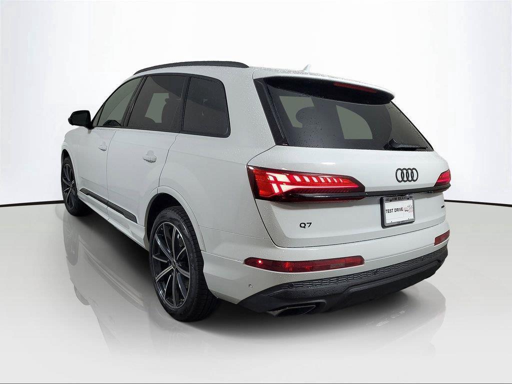 new 2026 Audi Q7 car, priced at $73,709