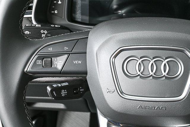 new 2025 Audi Q7 car, priced at $61,692