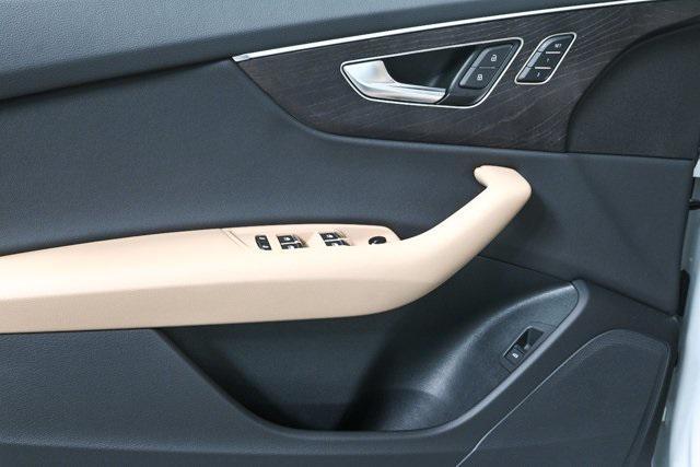 new 2025 Audi Q8 car, priced at $73,019