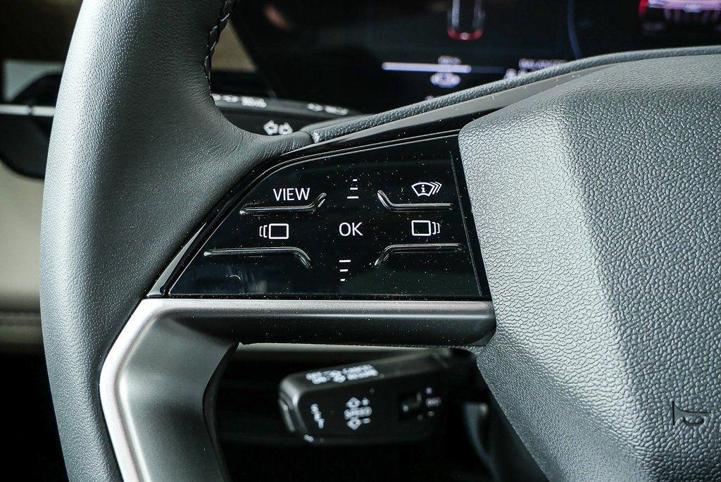 new 2025 Audi Q6 e-tron car, priced at $73,055