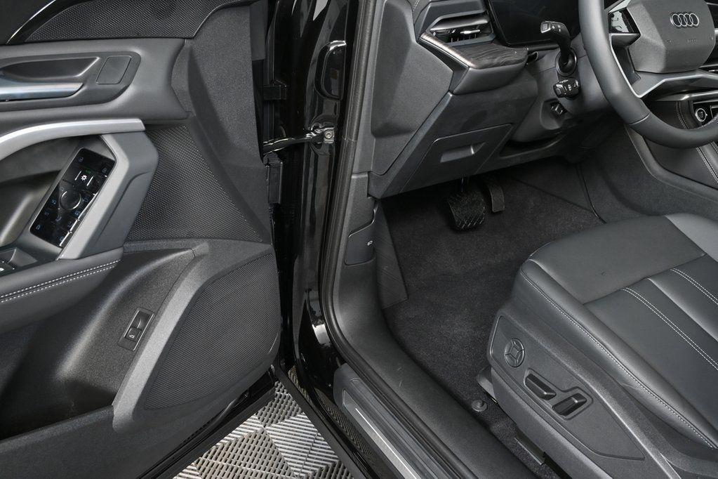 new 2025 Audi Q5 car, priced at $52,143