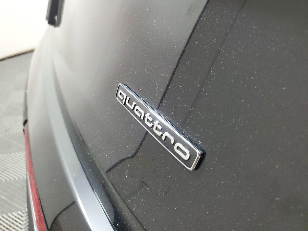 new 2026 Audi Q7 car, priced at $75,289