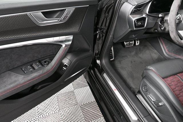 new 2026 Audi RS 6 Avant car, priced at $158,990