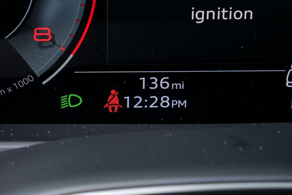 new 2025 Audi Q7 car, priced at $65,518