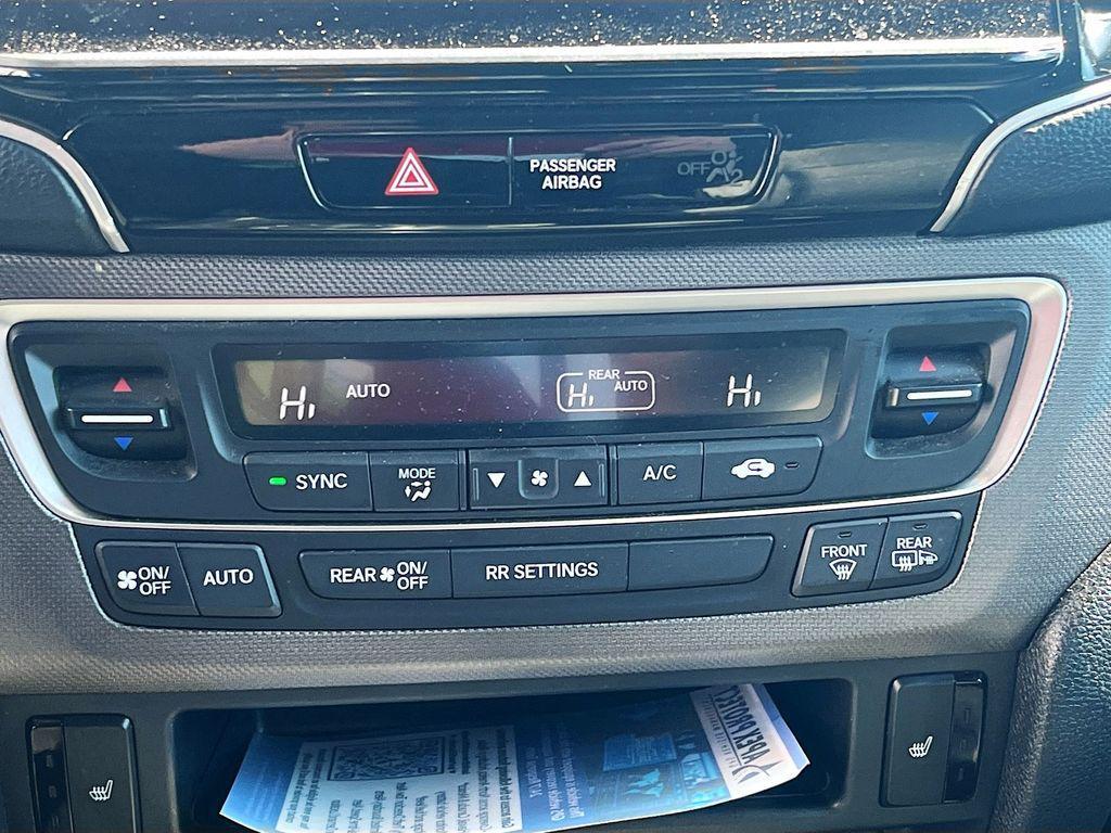 used 2025 Honda Ridgeline car, priced at $29,400