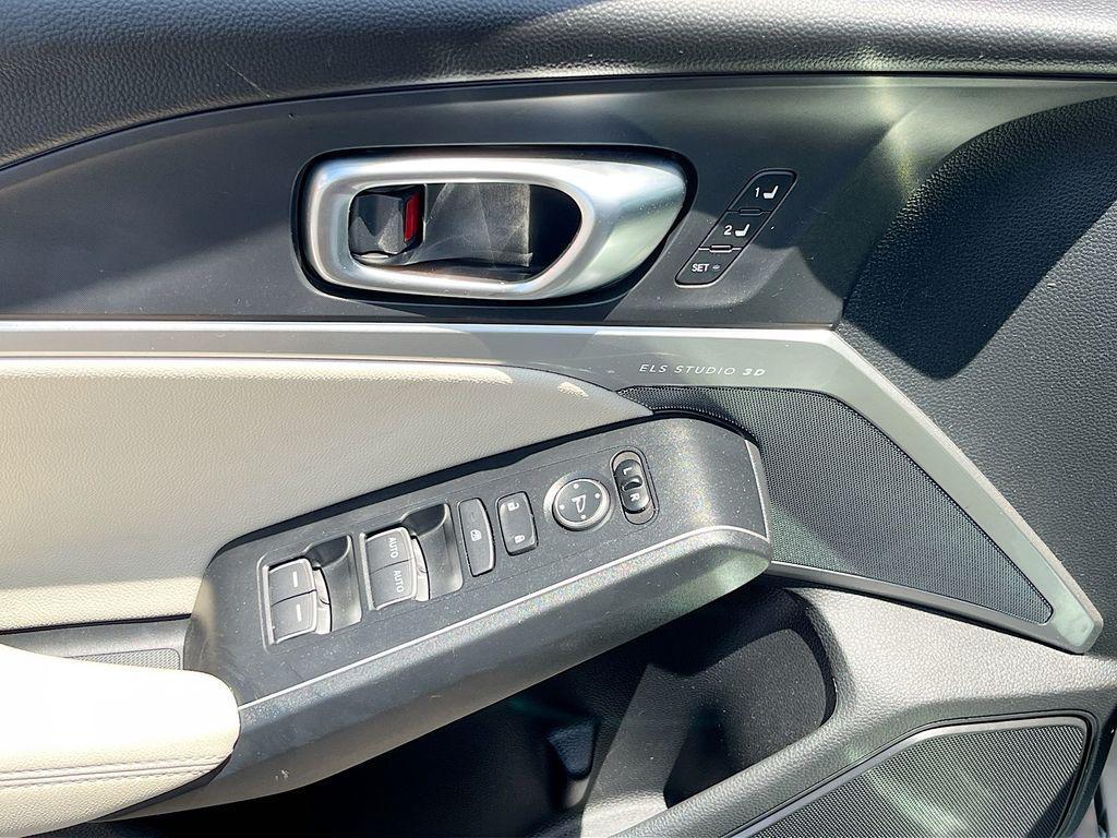 used 2025 Acura Integra car, priced at $29,600