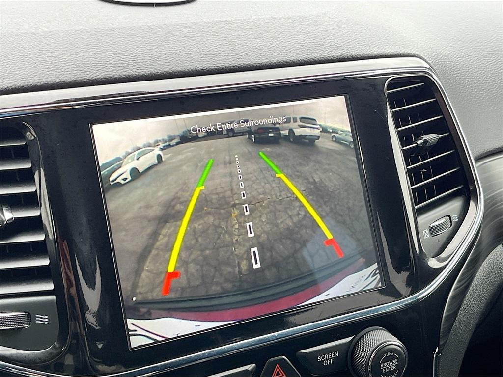 used 2021 Jeep Grand Cherokee car, priced at $22,600